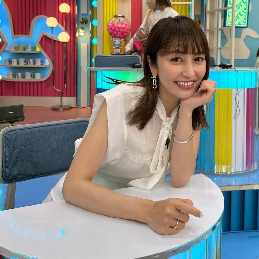 矢田亜希子さんのインスタグラム写真 - (矢田亜希子Instagram)「今週もラヴィット！ ありがとうございました‼︎ 毎週土曜日は夜明けの ...