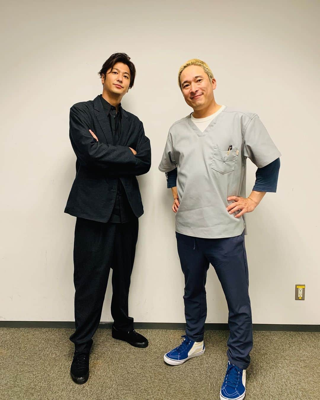 速水もこみちさんのインスタグラム写真 - (速水もこみちInstagram)「井手大介さんと！ キャンピングカーショーで！ MTVが大好きでみてましたー！  #井手大介　さん #キャンピングカー #キャンピングカーショー #キャンピングカーアワード #キャンプ #mtv」4月29日 13時53分 - mocomichi_hayami