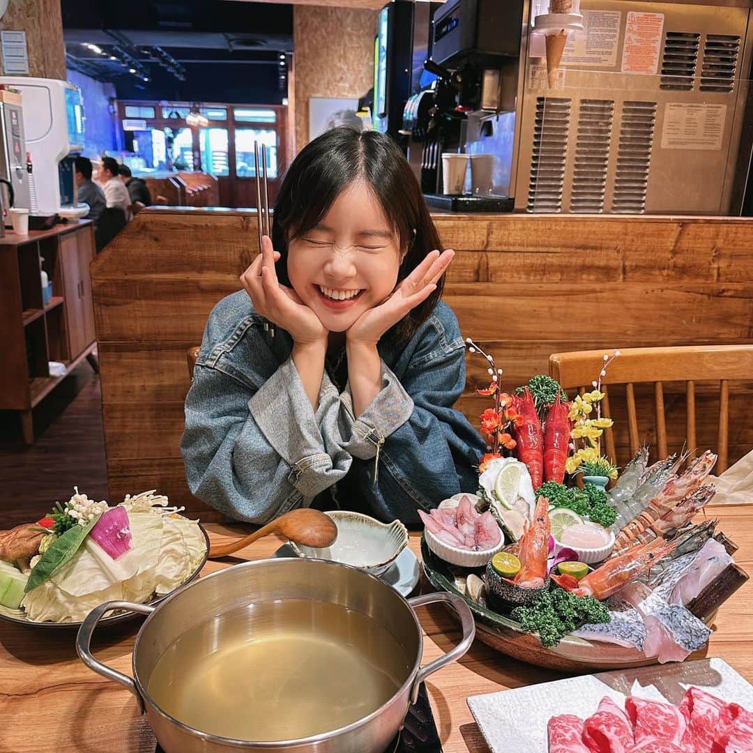 のインスタグラム：「希望我家旁邊也開一家♡小海水產(っ'ᵕ')專程跑去蘆洲吃這間名不虛傳的小火鍋𓈒𓏸重點是不貴耶.ᐟ.ᐟ.ᐟ蘆洲三重五股新莊的朋友快去吃.ᐟ讚.ᐟ.ᐟ.ᐟ.ᐟ」
