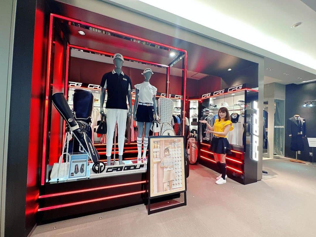 坂之下侑子のインスタグラム：「新宿高島屋様にて  ✨CPG GOLF✨  店舗の方にいますのでお時間ある方は是非お越しください🤗💕  お店もエレベーター近くで分かりやすいし、めちゃくちゃカッコいいです☺️🩷  #cpg#cpggolf」