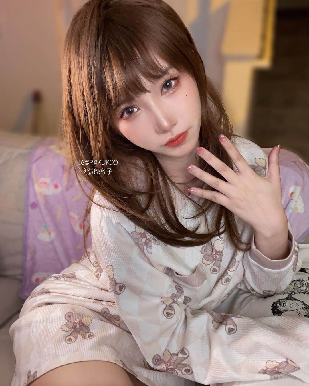 犬神洛洛子さんのインスタグラム写真 - (犬神洛洛子Instagram)「Look at my teddy bear pajama! 🧸🧸🧸super cute isn’t it?」4月29日 14時23分 - rakukoo