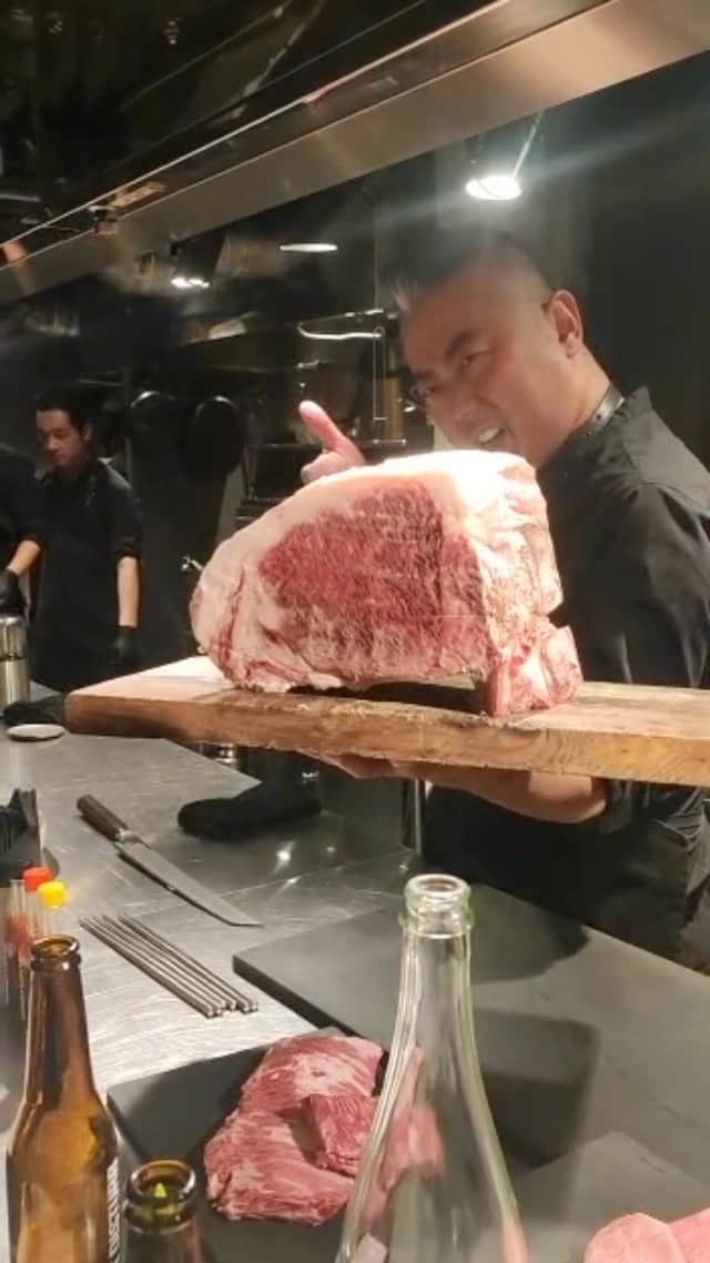 HAMADAHISATOのインスタグラム：「I HAVE BEEN SELECTING ALL MY WAGYU MYSELF SINCE DAY ONE, AND I STILL DO IT NOW. ALL WAGYU FOR OUR RESTAURANTS IN JAPAN AND THE WORLD. IF YOU COMPROMISE YOURSELF, THAT’S THE END. QUALITY IS OUR NUMBER ONE PRIORITY. BY THE WAY, THIS BONE IN LOIN HAS NOT BEEN IN THE VACUUM PACK AT ALL, ALL BREATHING NATURALLY AS IN THE OLD DAYS😎 YOU CAN COPY US BUT CANNOT COPY OUR QUALITY 🔥 . #wagyumafia #quality #matters .」