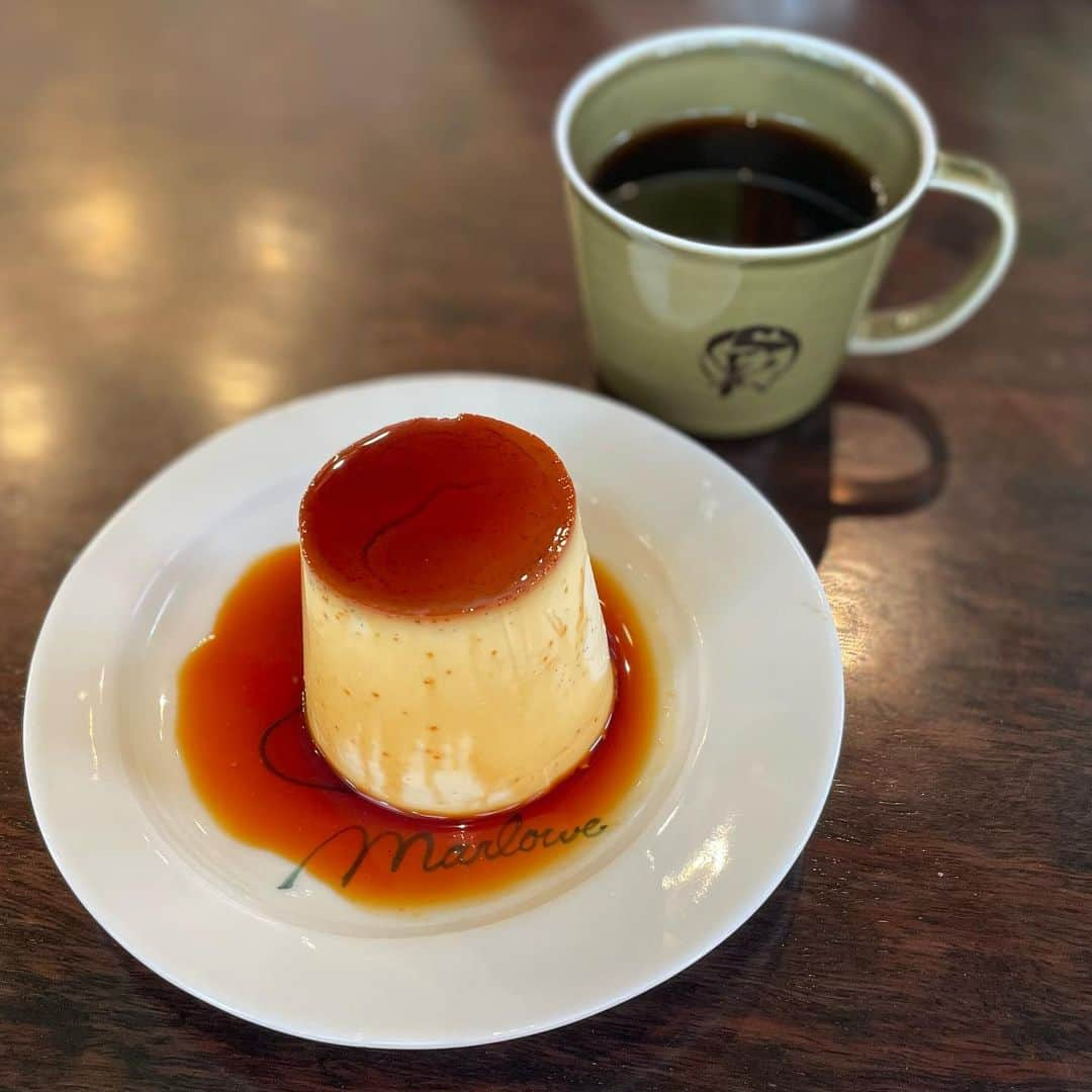 満田伸明のインスタグラム：「デザートに🍮☕️ #marlowe #ZUKKOKE族」