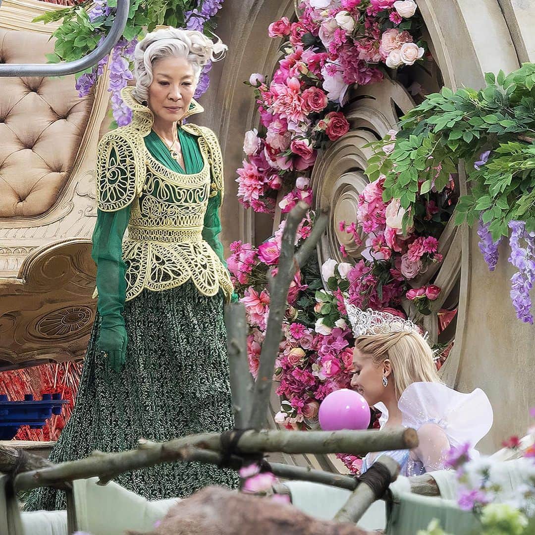 People Magazineさんのインスタグラム写真 - (People MagazineInstagram)「Madame Morrible will see you now! ✨ Michelle Yeoh was spotted on the set of Wicked in character for the first time as the headmistress of Crage Hall at Shiz University — the school where Elphaba and Glinda first meet as teens. Get all the details at the link in our bio. | 📷: Splash News Online」4月29日 6時30分 - people