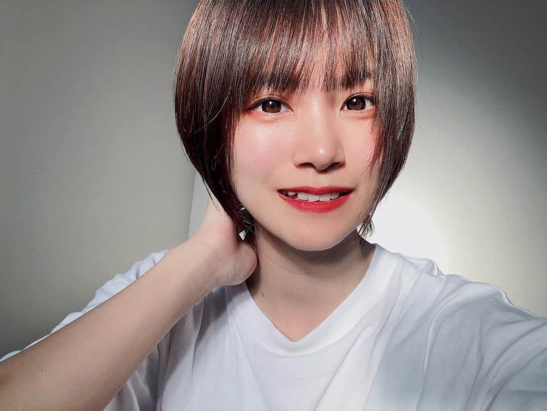 北原ゆかのインスタグラム：「朝風呂大好き人間🧼 5/1、新曲リリースします✨  #シンガーソングライター #北原ゆか #アイドル #朝風呂」