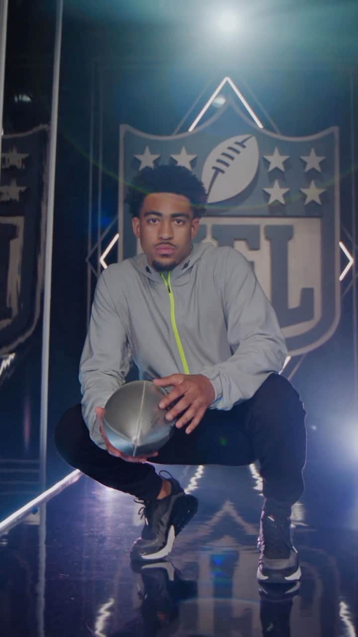 アメリカン・ブロードキャスティング・カンパニーのインスタグラム：「1st pick of #NFLDraft @panthers go with @bryceyoung 🙌👏」