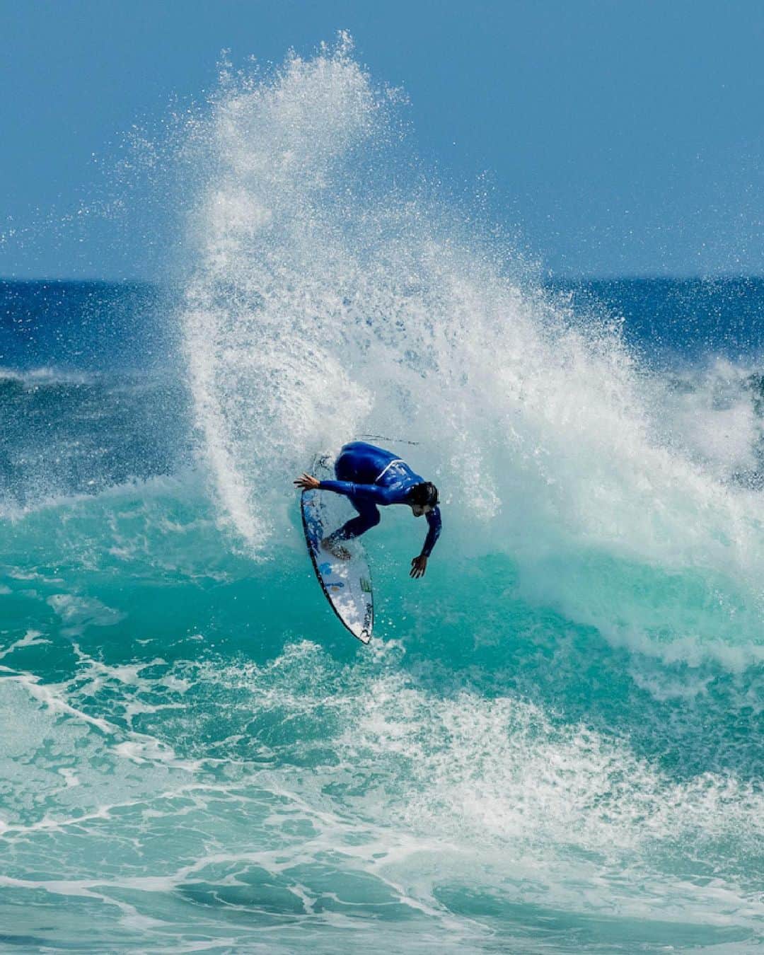 モンスターエナジーさんのインスタグラム写真 - (モンスターエナジーInstagram)「Redemption at its finest 🏆 3x World Champ @GabrielMedina reasserts his dominance with the WIN at Margaret River!   #MonsterEnergy #Surf #Surfing #MargaretRiverPro」4月29日 8時27分 - monsterenergy