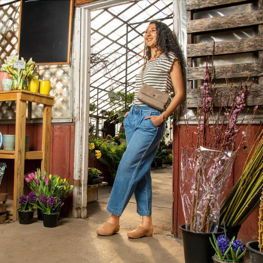 ダンスコのインスタグラム：「Step into spring with effortless style.  Talulah is the brand new, unique styling of our classic mule and will take you through Spring, Summer, and Fall effortlessly 🌷  Shop Talulah, link in bio. #danskofootwear #transeasonal #alldaycomfort #teacherlife #momonthego #love #instagood #fashion #happy #coffee #latte #style #spring #summer  #family #beauty #fun #cute #follow #style #flowers」