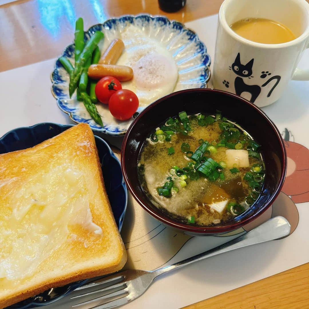 星那美月さんのインスタグラム写真 - (星那美月Instagram)「朝ごはん☀️  #breakfast #おうちごはん」4月29日 8時51分 - mitsukihoshina