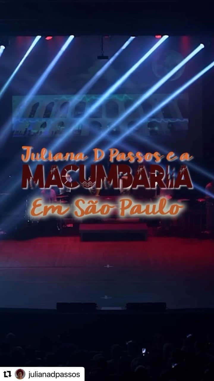 ギャビ・ガルシアのインスタグラム：「Aloooo SÃO PAULO! Eu queria muito estar ai e assistir o show da @julianadpassos que eu sou muito fã e em um dos lugares que eu mais amo que é a quadra da @rosasdeouro  O próximo eu estarei em são paulo  … #Repost @julianadpassos with @use.repost ・・・ SÃO PAULO, tô chegando e não estou só! Além de toda a minha Macumbaria, está comigo @tiaocasemiro , @aldeiadecaboclos , @cantodeterreiro , @di.urbini , @djcrispanttoja_oficial , @quintaldaxika e os expositores incríveis! Vai ser um dia inesquecível e maravilhoso, e quero que você esteja comigo. Bora?! Evento em parceria com meus amigos da Kbumm Entretenimento @kbummentretenimento  Beijo e aquele axé! ❤️🙏🏽✨」