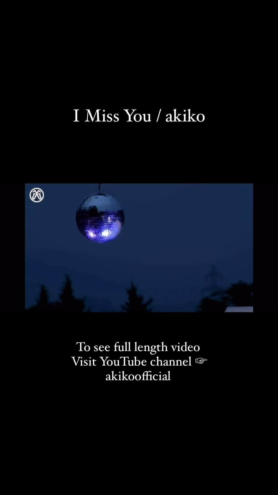 akikoのインスタグラム：「去年の飛騨ジャズから2曲アップします。まずはI Miss Youから。 今年の飛騨ジャズは私は参加しませんが、とってもいいフェスなのでみなさん是非遊びに行ってみてください。サイコーのチームです👍  そして私は6/24に富山の利賀村TOGA ARTFIELDで行われるsounds of silenceに参加します。今年は↑の動画にも出演しているギター/ウクレレの富永寛之さんと。  このフェス、細部まで本当に本当に素晴らしくて感動します🥺利賀村はアクセスは決して良くはないけれど、自然のエネルギーが本当に素晴らしい場所なので思い切り堪能してもらいたい💚キャンプにも最高な季節。是非みんなどうにかしてたどり着いてくれ😂あの時間と空間をみんなで分かち合いたいのです✨✨✨ もうすぐ第二弾アーティストの発表も。チケット販売開始しています。是非お早めに！タグ付けしておきます。」