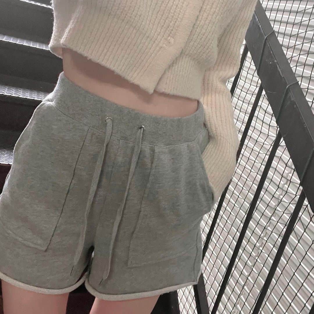 神部美咲のインスタグラム：「#GU」