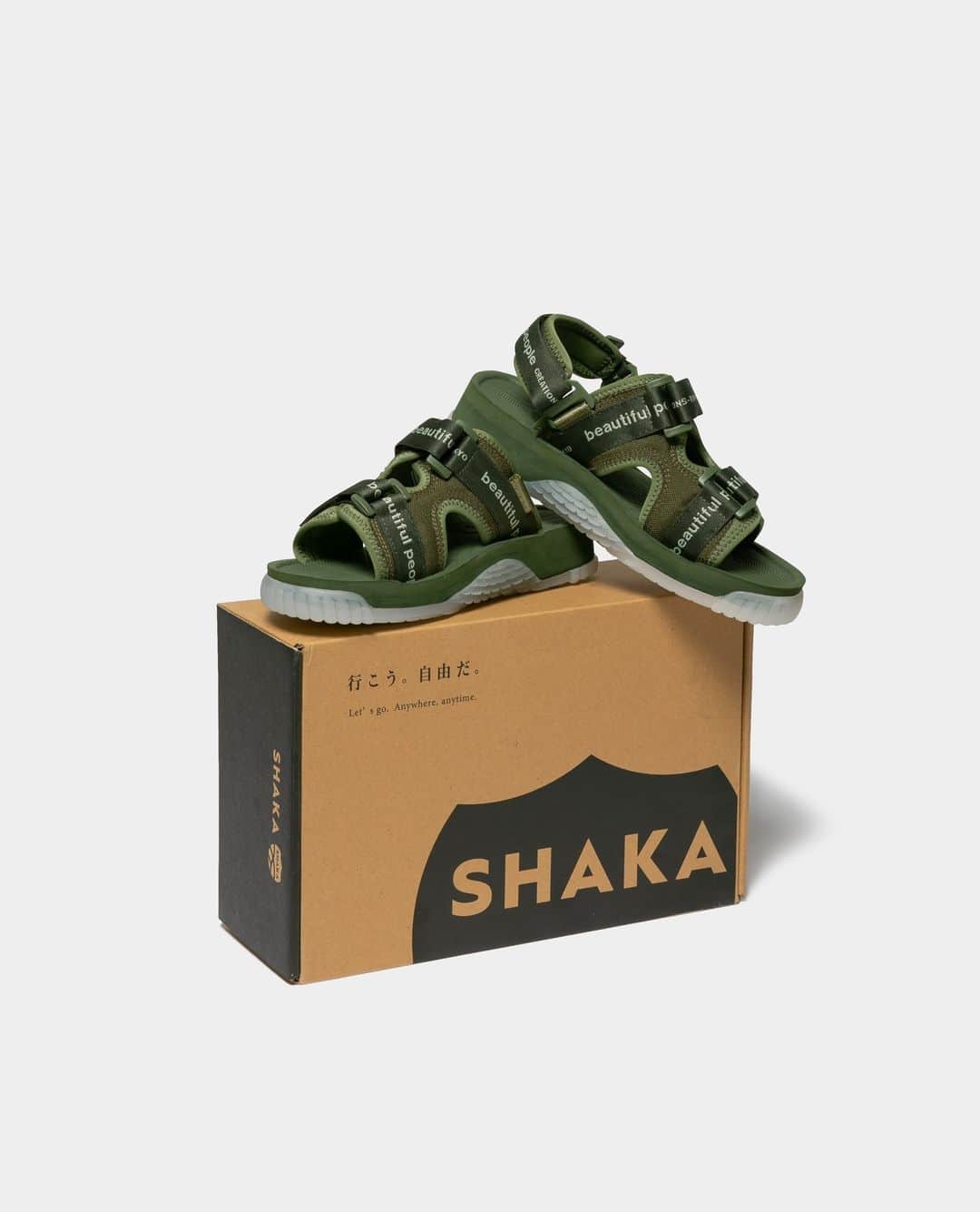 のインスタグラム：「#newarrvial⁠ 本日より直営各店にて発売。⁠ ⁠ □ SHAKA CHILL OUT⁠ for beautiful people ⁠ ⁠color：black / beige / khaki⁠ size：22-28cm（1cm刻み）⁠ ⁠ ビューティフルピープルとSHAKAのコラボレーションサンダル。⁠SHAKAの定番モデルCHILL OUTは甲部分のストラップが調整できる機能性で人気を得ているが、さらにバックストラップをあしらうことで、よりよい履き心地を実現。⁠バックストラップは取り外しが可能と2way仕様に。⁠ オリジナリティのある配色は、Summer 2023 Collectionテーマに連動し、ミリタリーアイテムに見られる色差をインスピレーションに作成。⁠ソールはクリアソールにすることで、歩行時に見える靴底のブランドロゴがアクセントに。⁠ ⁠ ⁠Sandal collaboration between beautiful people and SHAKA using SHAKA's classic CHILL OUT model, which is popular for its functionality, with adjustable straps at the instep, and the back strap are removable that you can wear them in 2 different way. ⁠ The original colour scheme is linked to the Summer 2023 Collection theme and was inspired by the colour differences found in military items. The clear sole accentuates the brand logo on the sole, which can be seen when walking. ⁠ ⁠ □ SHAKA CHILL OUT⁠ for beautiful people ⁠ ⁠color：black / beige / khaki⁠ size：22-28cm（1cm刻み）⁠ ⁠ ⁠___⁠ ⁠ ⁠【beautiful people 直営店舗⁠】⁠⁠⁠⁠ ⁠ ■Online store⁠ www.beautiful-people.jp⁠ ⁠ ■Global Online store⁠ www.beautiful-people-creations-tokyo.com⁠ ⁠ ■ 青山店⁠⁠⁠⁠ 東京都港区南青山3-16-6⁠⁠⁠⁠ ⁠⁠⁠⁠ ■ 新宿伊勢丹店（ @restyle_tokyo_isetanmitsukoshi ）⁠⁠⁠⁠ 東京都新宿区新宿3-14-1 伊勢丹新宿店本館2階⁠⁠⁠⁠ TOKYOクローゼット/リ・スタイルTOKYO⁠⁠⁠⁠ ※三越伊勢丹リモートショッピングアプリからもお問い合わせ可⁠ ⁠⁠⁠⁠ ■ 渋谷PARCO店（ @parco_shibuya_official ）⁠⁠⁠⁠ 東京都渋谷区宇田川町15-1 渋谷パルコ 2F⁠⁠⁠⁠ ⁠⁠⁠⁠⁠⁠⁠⁠※メンズ対応サイズ展開中⁠ ⁠ ■ ジェイアール名古屋タカシマヤ店（@style_and_edit_nagoya ）⁠⁠⁠⁠ 愛知県名古屋市中村区名駅1丁目1番4号 ジェイアール名古屋タカシマヤ4階　モード＆トレンド「スタイル＆エディット」⁠⁠⁠⁠ ⁠⁠⁠⁠ ■⁠阪急うめだ店⁠⁠ (@hankyumode )⁠⁠⁠ 大阪府大阪市北区角田町8番7号 阪急うめだ本店 3階　モード⁠⁠⁠⁠ ⁠ ___⁠ ⁠ #beautifulpeople⁠⁠⁠ #ビューティフルピープル⁠⁠⁠ #creationstokyo⁠ #SHAKA #CHILLOUT⁠ #sandal #サンダル⁠ #コラボレーション⁠ #2way⁠」