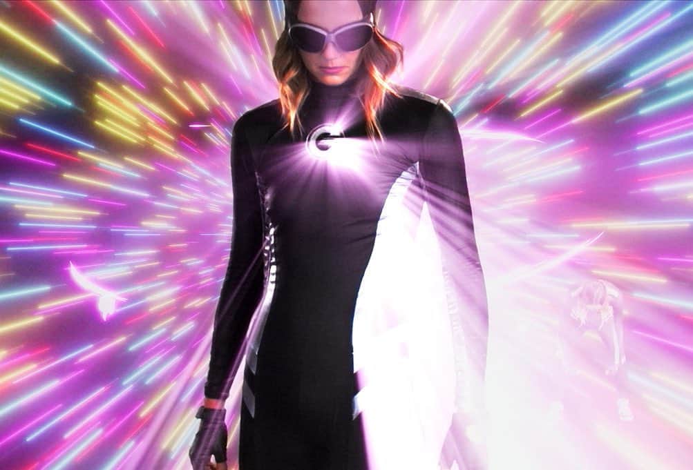 シャーニ・ヴィンソンのインスタグラム：「Happy National Superhero Day!  #TheGuardiansofJustice - STREAMING NOW on @netflix」