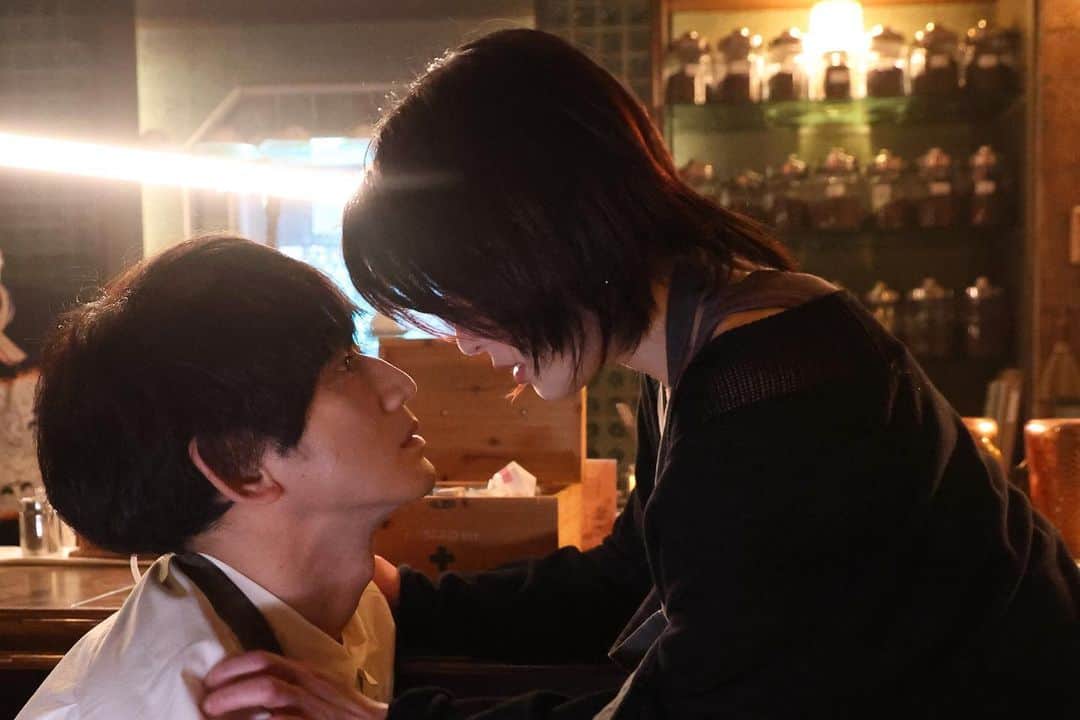 あなたがしてくれなくてもさんのインスタグラム写真 (あなたがしてくれなくてもInstagram)「🫧場面カットをお届け🫧 第3話 永山瑛太 さんと さとうほなみ