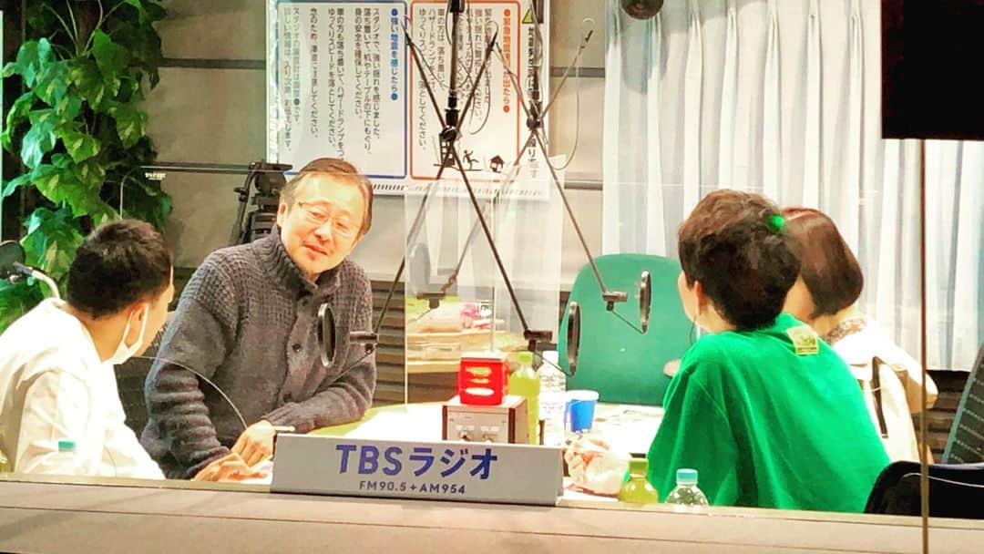 TBSラジオ「ナイツのちゃきちゃき大放送」さんのインスタグラム写真 - (TBSラジオ「ナイツのちゃきちゃき大放送」Instagram)「ナイツのちゃきちゃき大放送〜🎉  毎週土曜日朝9時からTBSラジオで生放送📻  9時台・常連さんは松尾貴史さん！ １０時からは毒蝮三太夫のミュージックプレゼント🎤 11時からのゲストコーナーには、俳優の山中崇さん🙌  radikoのタイムフリー！　ぜひお楽しみください👉 https://radiko.jp/share/?sid=TBS&t=20230429090000  #chaki954 #TBSラジオ #radiko #ナイツ #出水麻衣  #松尾貴史  #山中崇  #最期まで行く #毒蝮三太夫  #マムちゃん寄席 チケット販売中！ https://www.tbsradio.jp/event/69181/」4月29日 12時04分 - knights_chakichaki