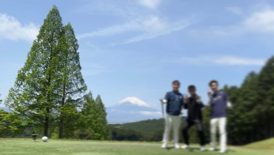 こいずみさきさんのインスタグラム写真 - (こいずみさきInstagram)「#ゴルフ #golf #レンブラントゴルフ倶楽部御殿場 #ゴルフスイング #fyp」4月29日 12時45分 - kizm_sk