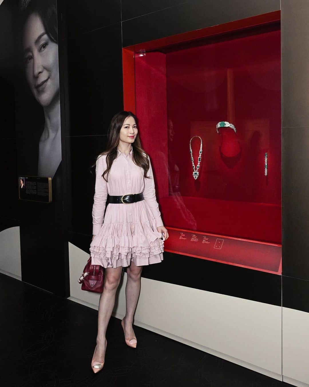 Ruby Kwanさんのインスタグラム写真 - (Ruby KwanInstagram)「Every piece of jewelry had a story behind. ❤️ An exhibition, not only for the history and exquisite craftsmanship of a legendary brand, also the precious story and love of each of the exhibits owner behind. Cartier & Women at Hong Kong Palace Museum. 💎 Can’t miss it!!!   @cartier @Hongkongpalacemuseum @westkowloon #香港故宮文化博物館 #CartierHK #CartierandWomen #百樣玲瓏 #卡地亞與女性 #rougecloset #rubykwan」4月29日 12時57分 - rougecloset