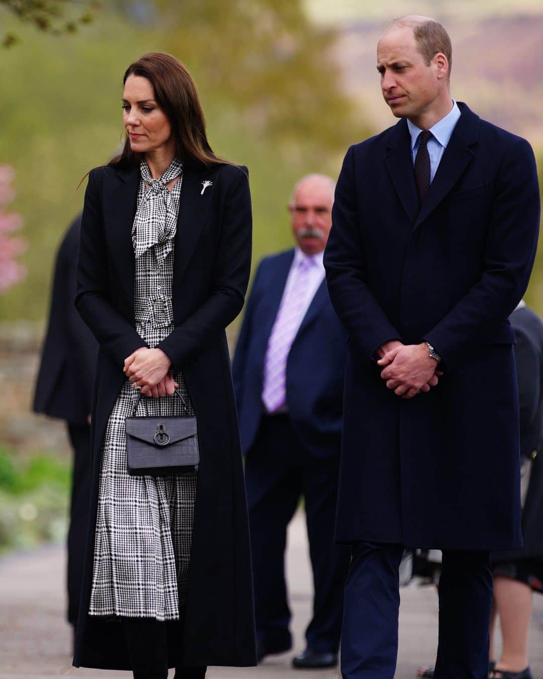 Vogue Australiaさんのインスタグラム写真 - (Vogue AustraliaInstagram)「Stepping out at a royal engagement in Wales, #KateMiddleton just made a case for the high street rewear. See how she has styled her plaid #Zara dress in the past, at the link in bio.   📷: Getty」4月29日 13時10分 - vogueaustralia
