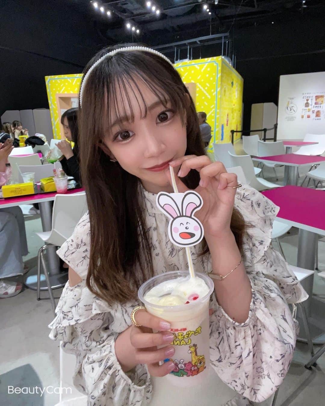 林歩楓のインスタグラム：「明日撮影会だーーわーーい🤍  #グラドル #グラビア #グラビアアイドル #グラビアモデル #グラドル自画撮り部 #水着 #撮影会 #撮影 #アイドル #モデル #gravure #写真 #水着 #gravureidol #gravuremodel #japanese #japanesegirl #japan #インスタグラビア #ビキニ女子 #sexy #style #カメラマンさんと繋がりたい #カメラマン募集 #カメラ好きな人と繋がりたい #撮影会の女神さま #撮影会モデル #林歩楓  #たべっ子どうぶつランド  #たべっ子どうぶつ」