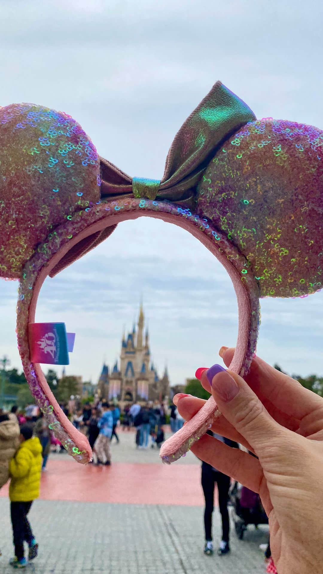 MARIKOのインスタグラム：「ディズニーランド💕40周年✨✨ . . . . . . . #ディズニーランド  #ディズニーランド40周年  #tokyodisneyland」