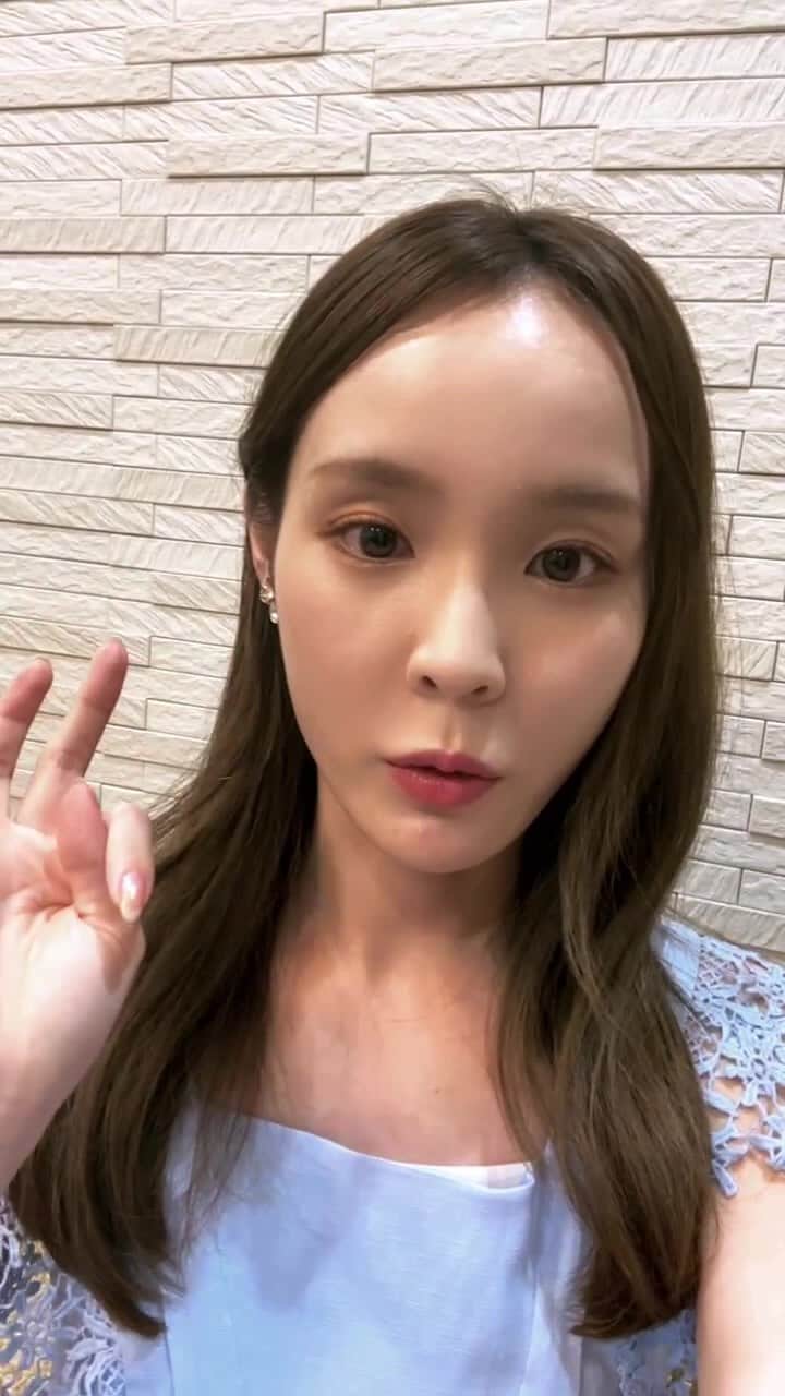 磯田 ひかる(Hikaru Isoda) のインスタグラム：「遅刻したけど土曜22:00恒例のインスタライブ🫣🤍」