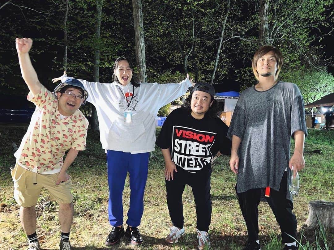 のん（能年玲奈）のインスタグラム：「アラバキさいこー！！ サンボさんのステージすっごかったね！ 力みなぎった。明日からも頑張れるーー！ 感動をありがとうございました！ 嬉しいーーー。  #ARABAKI #アラバキ #サンボマスター さん」