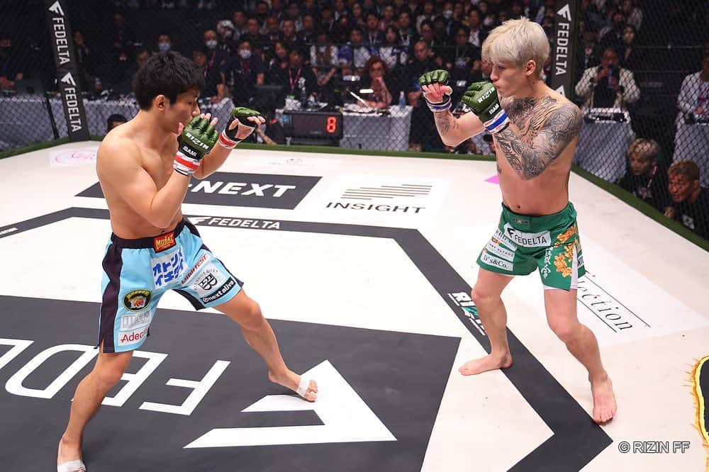 榊原信行さんのインスタグラム写真 - (榊原信行Instagram)「Thank you for tuning into RIZIN LANDMARK 5.  I would like to thank all 18 fighters for their hard fought fights from the bottom of my heart.   And more so, I want to thank the fans who encouraged them with their cheering and support to perform we the way they did today.   We will see you all next week! ーーーーー 本日は #RIZIN_LANDMARK5 をLIVE観戦頂き誠に有難うございました。  死力を尽くし闘った全18名のファイター達に心から感謝を伝えたいです。  そして何よりもRIZINと選手達に常に闘いの息吹を吹き込んでくれる全てのファンに心から感謝します。  それでは来週末の5/6 #RIZIN42 でまたお会いしましょう！」4月30日 0時00分 - nobu_sakakibara