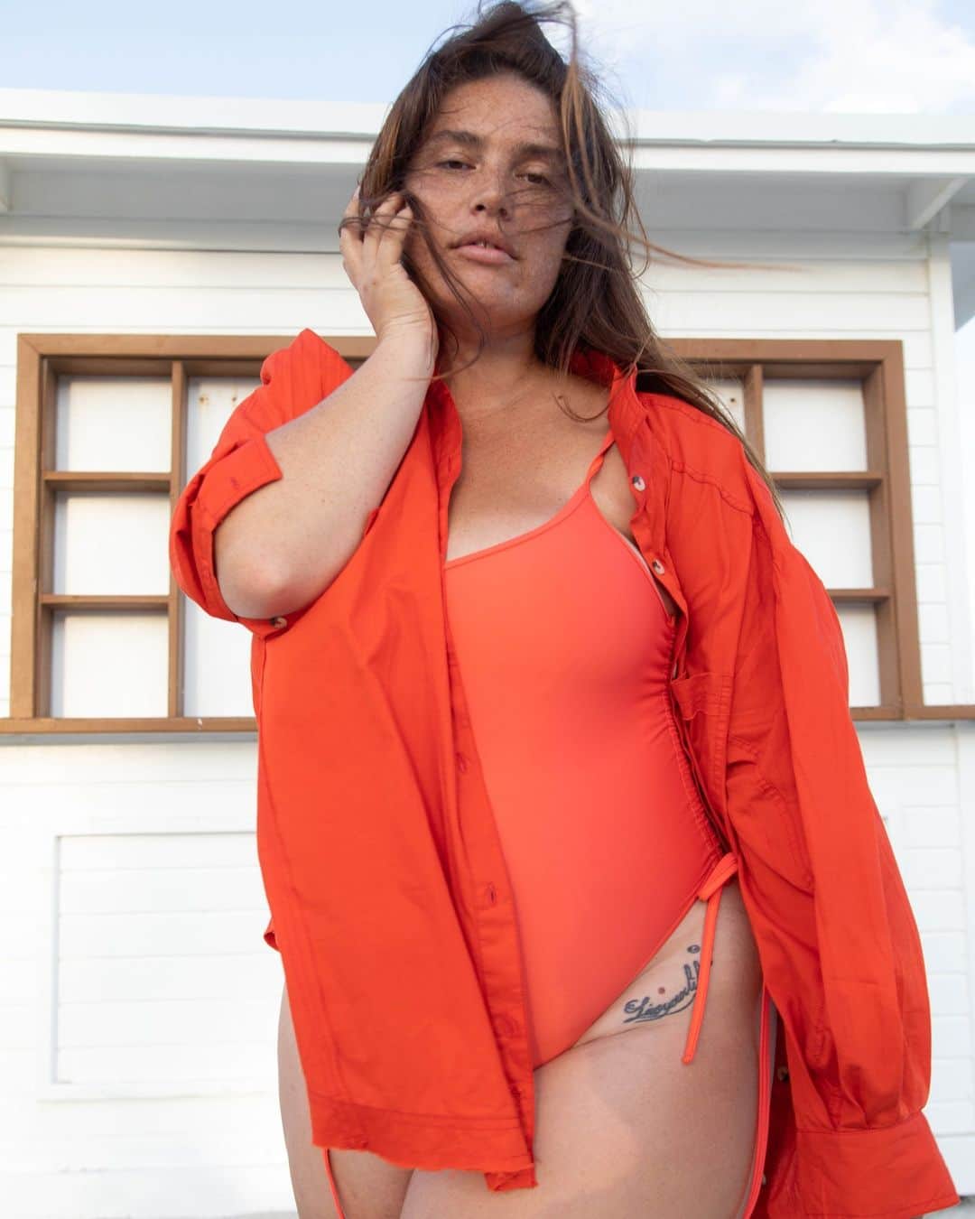 freepeopleのインスタグラム：「Orange you glad @bonjourclem is back in our feed? We're obsessed with this look. Link in bio.」