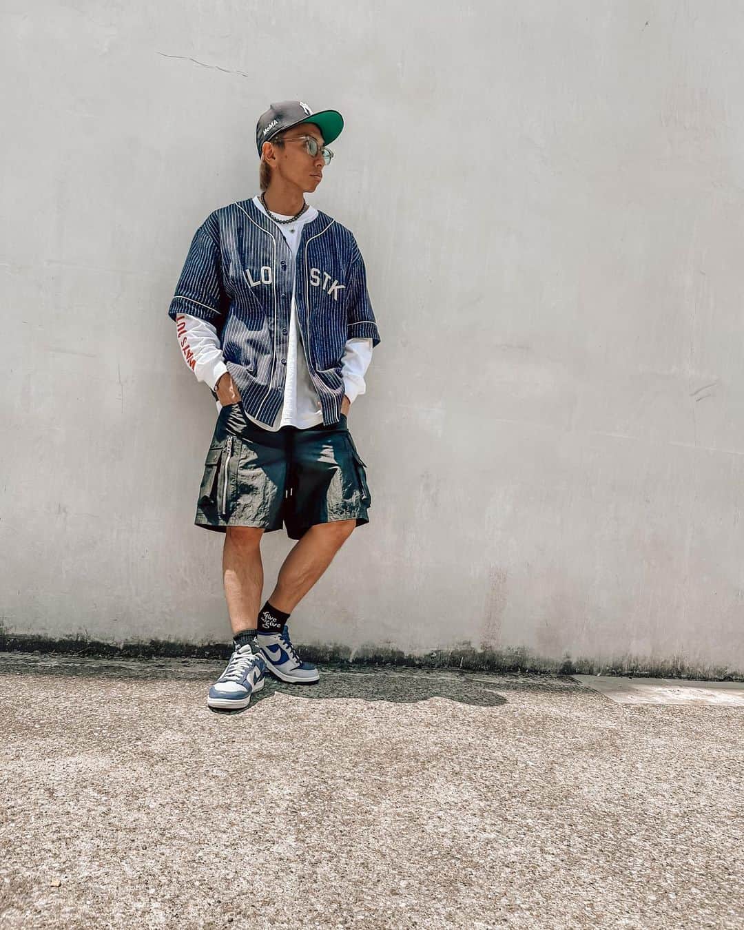 KING-MASAのインスタグラム：「Navy Outfit with Dunk Low mismatched!   ドレコでコーディネート💪  昨日知ったんですが、いつからこのMismatched の金額爆上がりしてたんや😂」