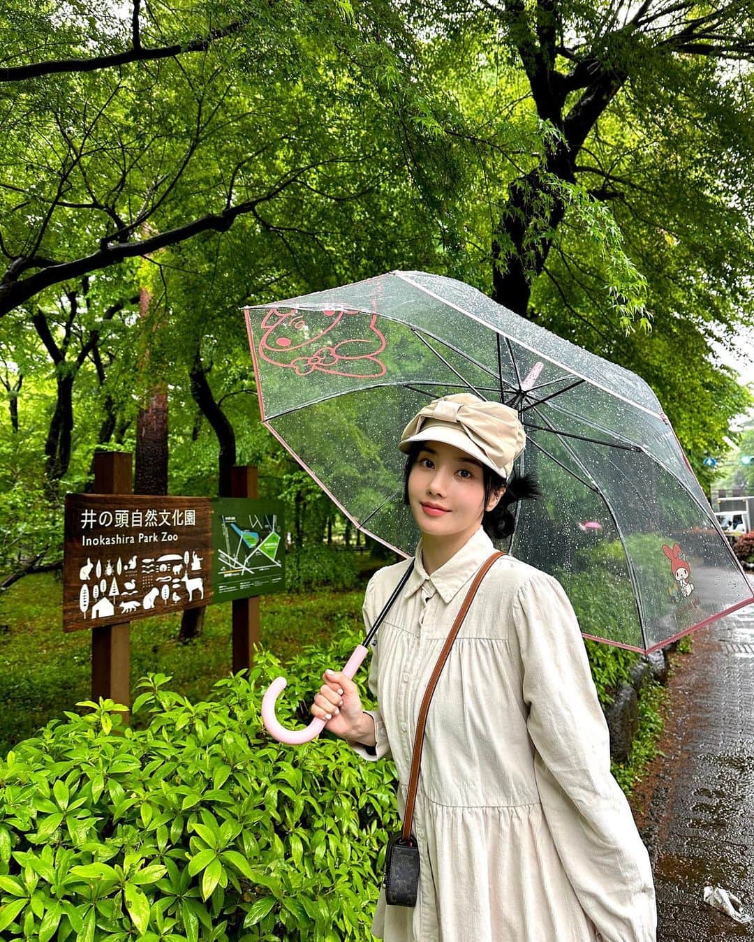 クォン・ウンビさんのインスタグラム写真 - (クォン・ウンビInstagram)「🎢🎠🛝🎟️🎡하..너무 좋다💕」4月29日 16時46分 - silver_rain.__