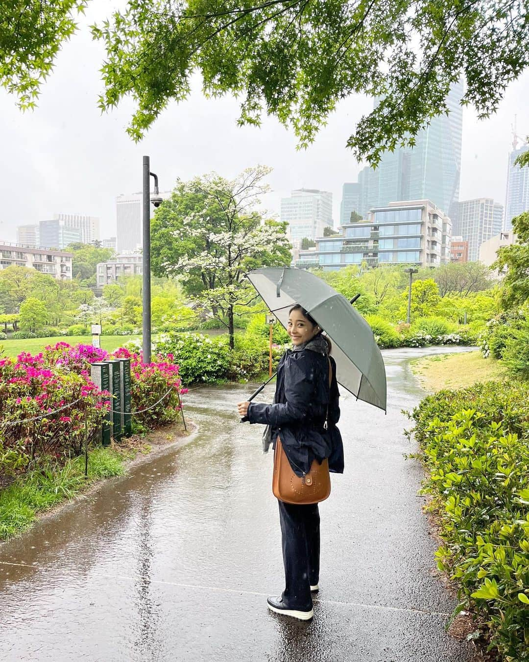 中野怜美のインスタグラム：「No rain, no rainbow 🌈 #positivethinking #april」