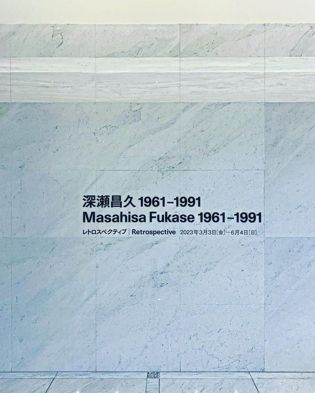 石川直樹さんのインスタグラム写真 - (石川直樹Instagram)「My past work "Mt.Fuji" is now on display at Tokyo Photographic Art Museum. #駿河湾 のカヌー上から撮影した#富士山。海から独立峰が見える風景は日本ならでは、ですね。 現在、#東京都写真美術館 のセレンディピティ展にて、館に収蔵されているシリーズ『Mt.Fuji』から5点展示されています。 同時に開催されている深瀬さんの回顧展も見応えありすぎ…。 連休などに皆さんぜひ！ . #MtFuji#fujisan」4月29日 17時02分 - straightree8848