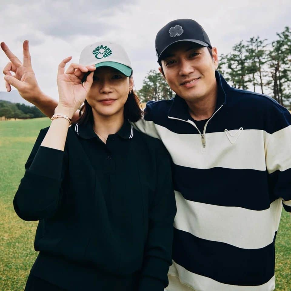 チュ・サンウクさんのインスタグラム写真 - (チュ・サンウクInstagram)「마누라랑♡  @hypegolfkorea  @hypegolf」4月29日 17時21分 - uks0718_