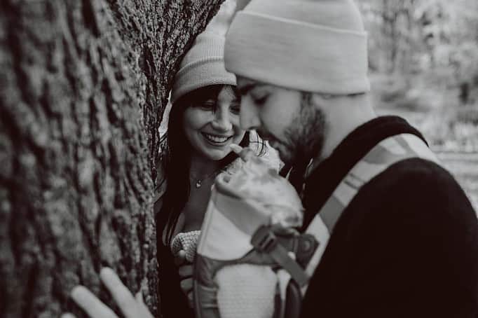デイジー・ロウのインスタグラム：「So this is what 29 looks like @jordanjaysaul   Happiest birthday my love - it’s already the best one yet right? My goodness we are the luckiest you are ours…  📸 by our favourite Wolfpack @jacobbmurphy @ashorzol @loveandwolvesco @loveandwolvesbeauty   🩷🩵🪩🩵🩷」