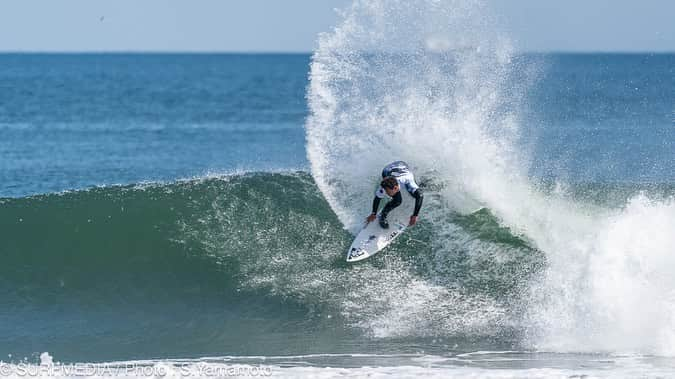 稲葉玲王さんのインスタグラム写真 - (稲葉玲王Instagram)「@japanopenofsurfing 優勝しました！ 応援ありがとうございました🙏 📸 @s_yaman」4月29日 17時31分 - reoinaba_mobb