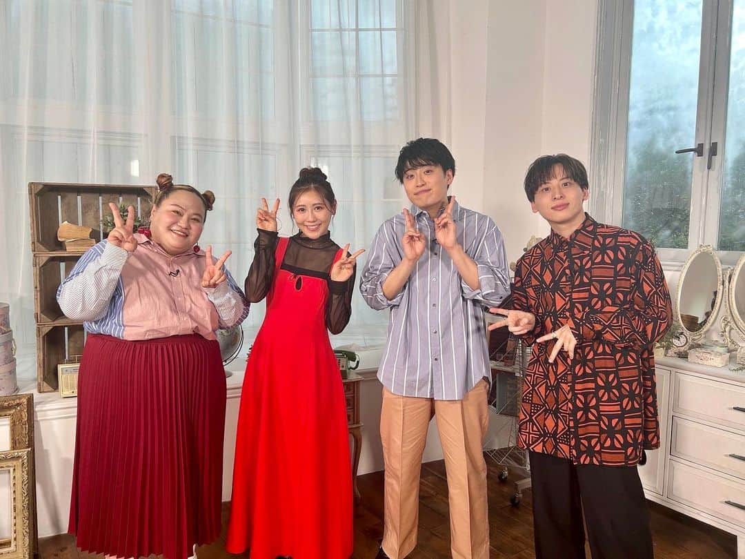 西野未姫のインスタグラム：「弟の恋愛の最後をスタジオで見守ることができました😳❤️  #abematv  #恋する❤️週末ホームステイ #恋ステ #5月2日夜10時放送」