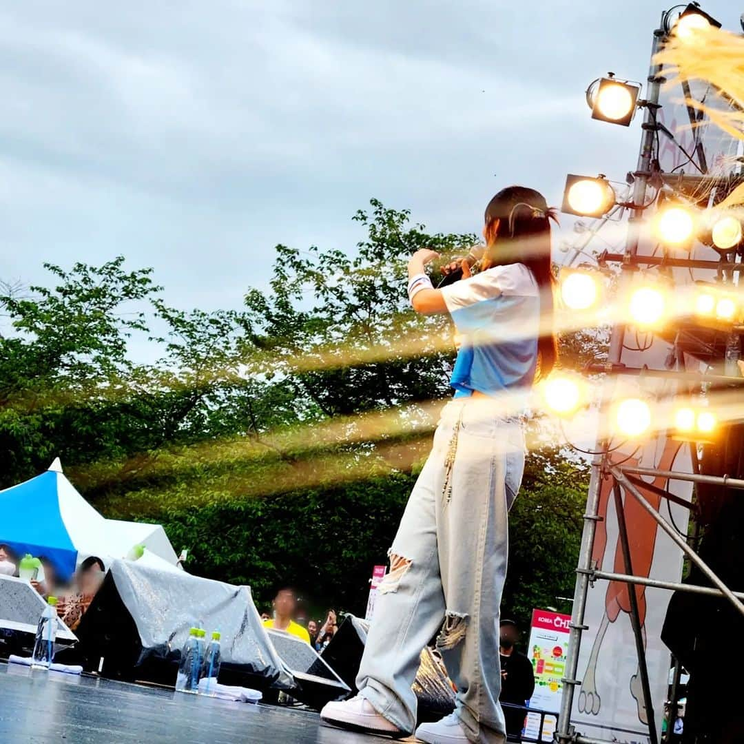 ムンビョルのインスタグラム：「Osaka Festival🤘🏻💙」