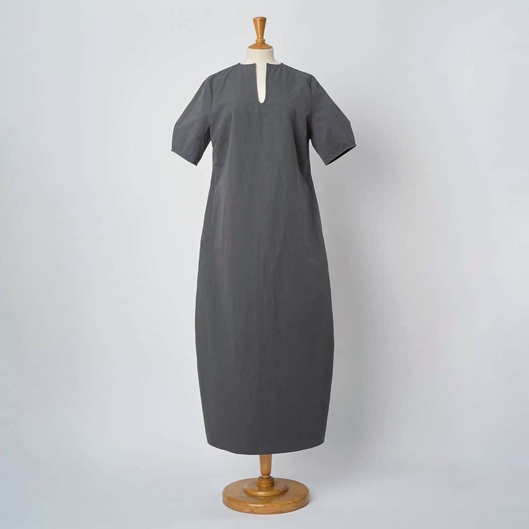 のインスタグラム：「U neck onepiece  ・charcoal ・black ・offwhite」
