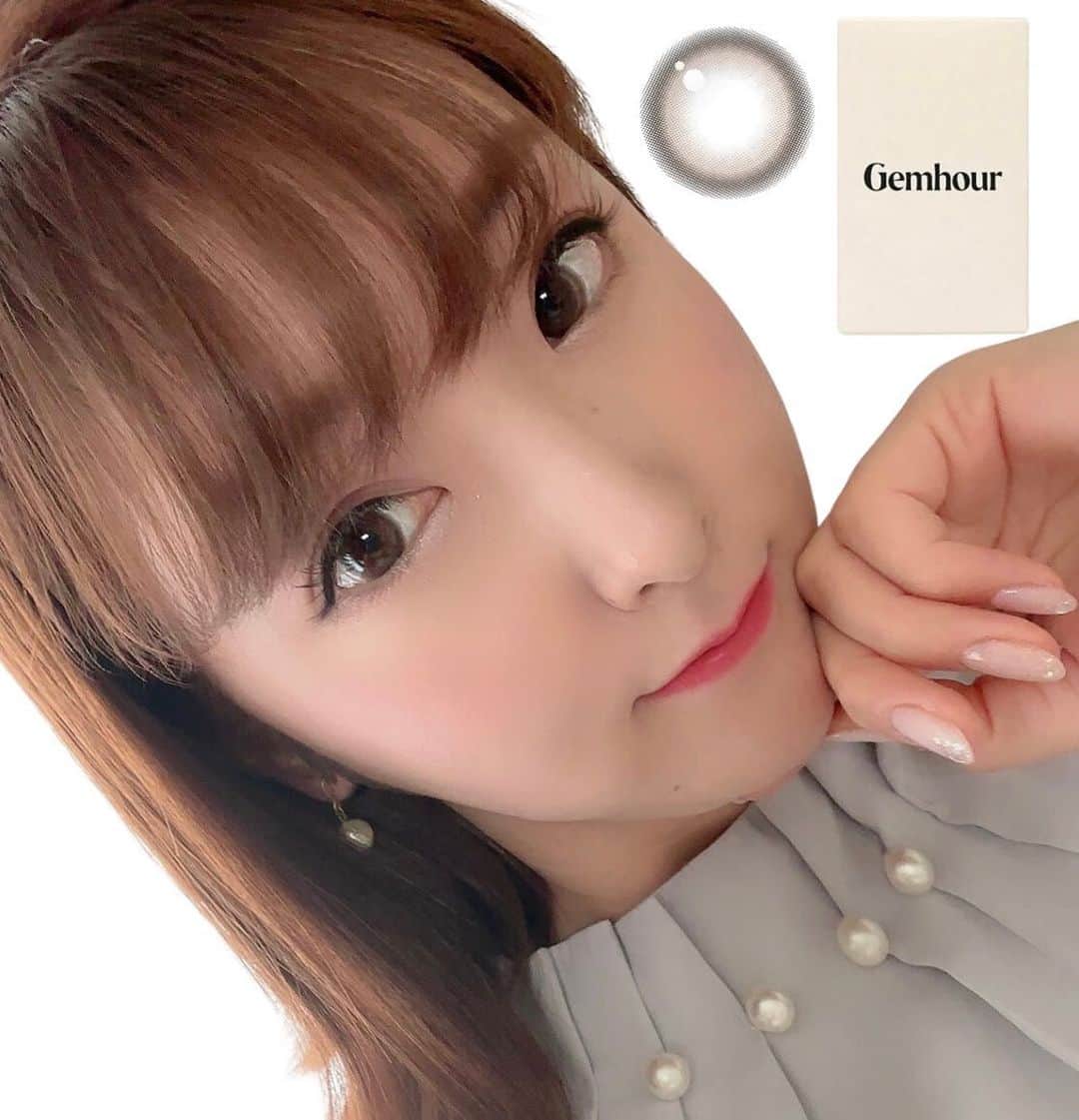 星野もえのインスタグラム：「▼  ꫛꫀꪝ 𝐜𝐨𝐥𝐨𝐫 𝐜𝐨𝐧𝐭𝐚𝐜𝐭𝐬🤍  このカラコンめっちゃかわいい♡” ナチュラルなちゅるるん瞳に なりたい人におすすめです💞 久々にHIT~🥹🪡🩷  @eotd_jp 🩷  着用color ✔︎ Number Series #001 Brown 🤎  10%OFFになるフォロワー様限定のクーポンあります🌼  クーポンコード▷moe.moepq  クーポンリンク▷https://eotd.jp/discount/moe.moepq10  ✔︎会員登録時初回注文送料無料✈ ✔︎ライン友達追加時300円クーポン❤ ✔︎ 4/19~ Gemhour 1monthカラコン購入時ケースをプレゼント💝  ぜひチェックしてみてね🐈🪞  #eotd#イオティディ #カラコン#韓国カラコン#series #カラーコンタクト#カラコンレポ #カラコンレビュー#カラコン通販 #カラコンケース#ナチュラルカラコン #ブラウンカラコン#ちゅるるん」