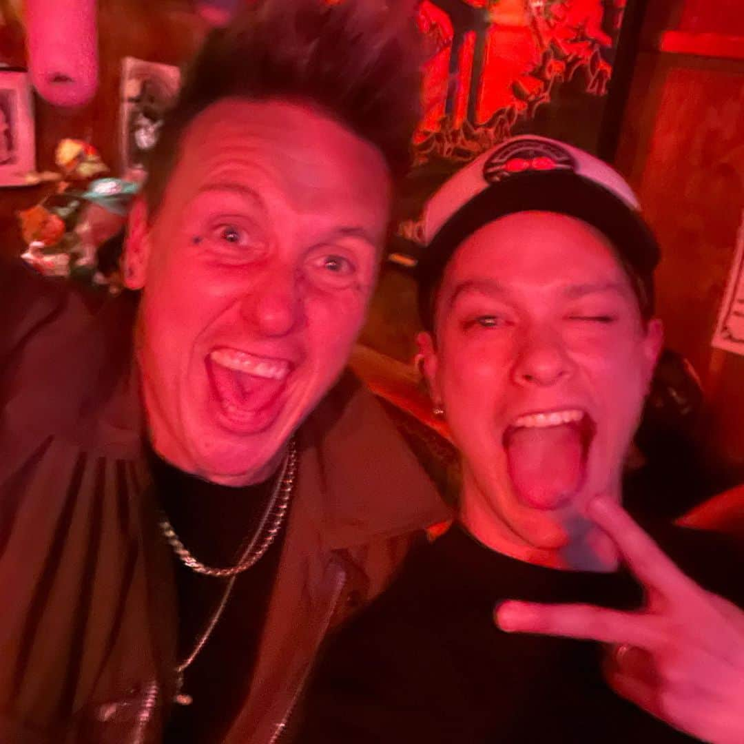 Masato さんのインスタグラム写真 - (Masato Instagram)「むっちゃlove！！ @paparoach @theused」4月29日 20時18分 - masato_coldrain