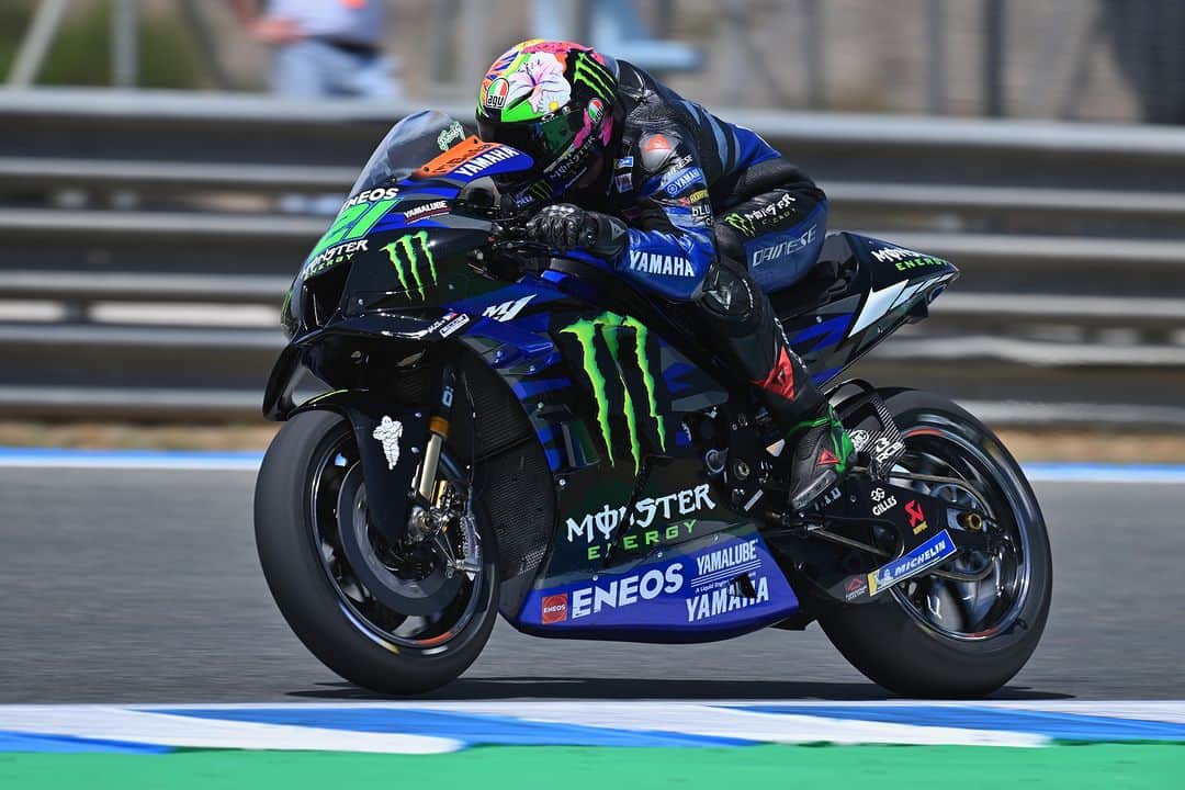 YamahaMotoGPさんのインスタグラム写真 - (YamahaMotoGPInstagram)「💬 @frankymorbido, Spanish GP - Qualifying Result - 14th:  "It was a tough qualifying. We tried, but we couldn't get into Q2, unfortunately. The gap is very tight, but we know that with the new tyres, our potential is not like that of the other guys. We will have to see. The pace, from our starting position, can be interesting or not, it really depends on what happens. The main thing is that we need to keep digging to increase our potential with new tyres."  #MonsterYamaha | #MotoGP | #SpanishGP」4月29日 20時16分 - yamahamotogp