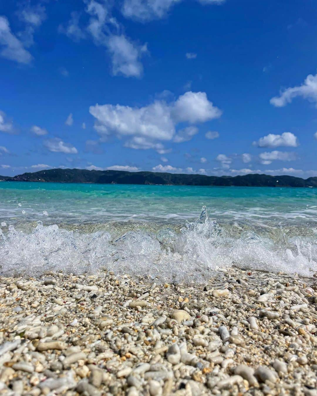 NAHOさんのインスタグラム写真 - (NAHOInstagram)「🏝♡🌞 . . ゴールデンウィークシーズン始まりました🌺 . . . #okinawa #zamami #zamamiisland #nature #beach #beachlife #沖縄 #沖縄移住 #島暮らし #座間味 #座間味島 #海 #ビーチ #ケラマブルー #photography」4月29日 20時34分 - naho25__kai_noa