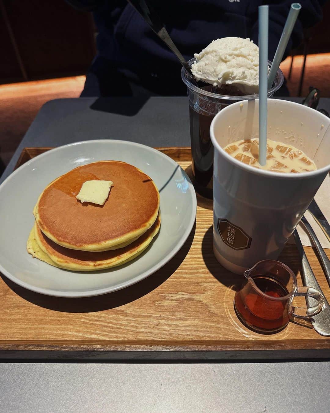 _asamiii__さんのインスタグラム写真 - (_asamiii__Instagram)「🥞🍴🤍 　　　　 　　　　  久々のホットケーキ美味しかった♡  　　　　 　　　　 　　　　 　　　　 　　　　  　　　　 #ホットケーキ #カフェ #猿田彦珈琲  #おやつ」4月29日 20時54分 - _asamiii__