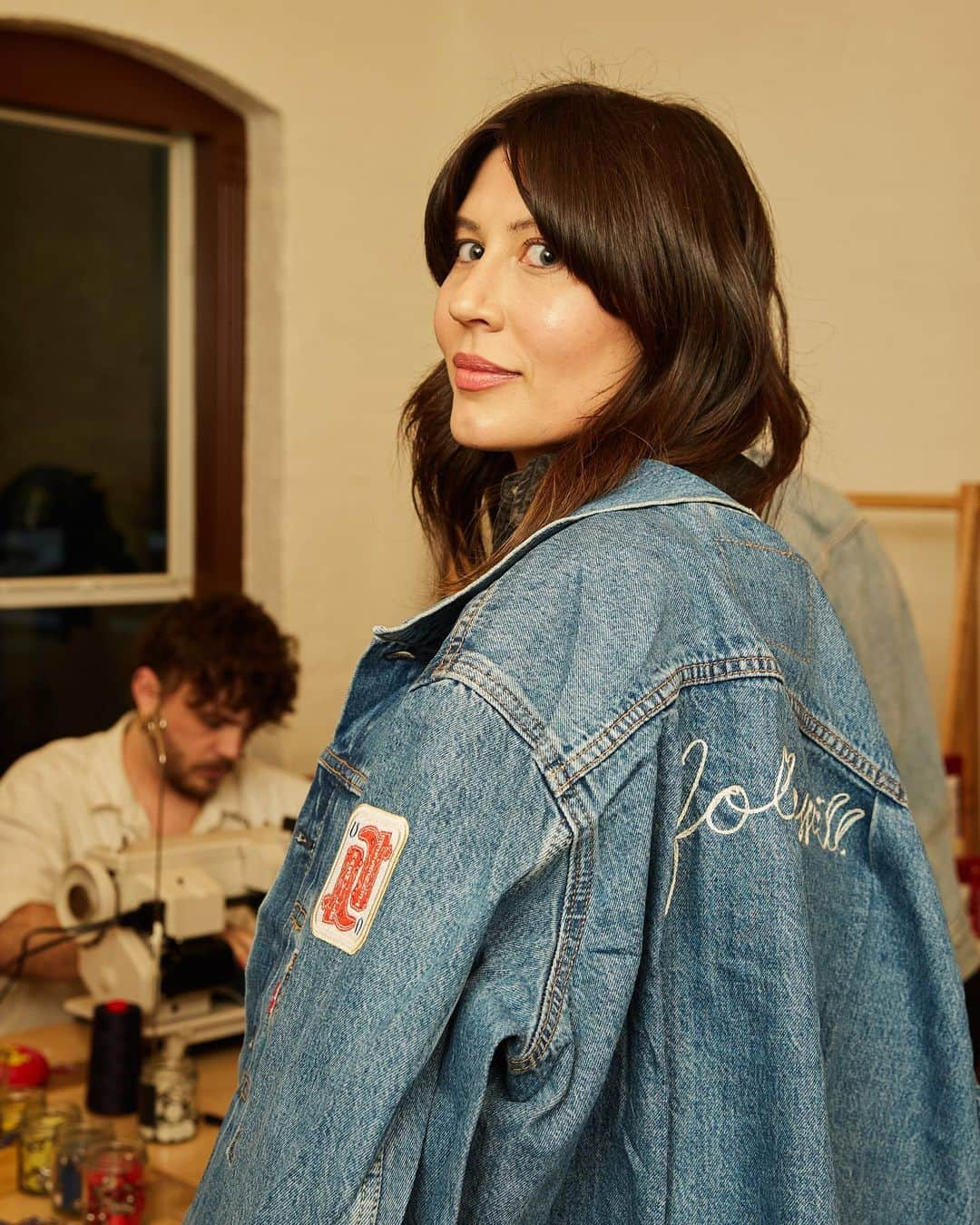 リリー・オルドリッジさんのインスタグラム写真 - (リリー・オルドリッジInstagram)「Welcome to Nashville @Levis 🖤 Such a fun night celebrating Levi’s Store opening in Nashville with friends & family @cityhousenashville 👖」4月29日 20時51分 - lilyaldridge