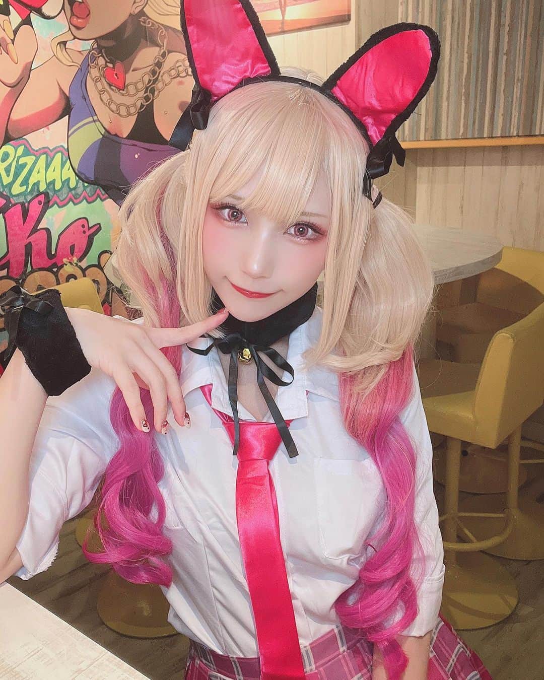 小日向くるみのインスタグラム：「「自分の気持ちは、自分のために言わなきゃダメだよ！」     3度目のギャルカフェ10sionさん一日店長でした！来てくれた方ちょりざーす！ 着せ恋の海夢ちゃんの猫耳コスプレをしたよ🐱      #ギャル #コスプレ #コスプレイヤー #cosplay #cosplayer #cosplaygirl #costume #喜多川海夢 #その着せ替え人形は恋をする #着せ恋 #渋谷カフェ #ギャルカフェ #10sion #野良コンカフェ嬢  #japanesegirl #japan_of_insta #followme #kawaii #君の彼女 #職業天使」