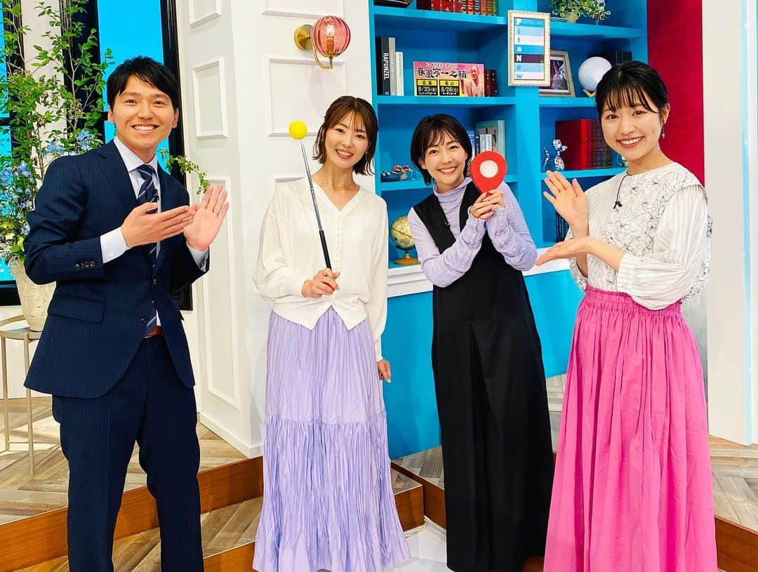 うえむらちかさんのインスタグラム写真 - (うえむらちかInstagram)「ℍ𝕆𝕄𝔼  4月から広島ホームテレビさんの新番組 #ピタニュー に 金曜日のコメンテーターとして出演しています❤️‍🔥  昨日は森直美さんのエンタメコーナーのゲストに #森崎ウィン さんが #勝ちグセ コーナーの解説に #前田智徳 さんが スタジオに来てくださいました👬  豪華すぎる眼福……🤤  そして「ユニフォーム着てないうえむらさんを初めて見ました」って声もいただくのですが…笑 スタイリストさんが毎週素敵な衣装を用意して下さっているので、それも楽しみのひとつです👗  16:40〜放送していますので ぜひ金曜日もよろしくお願いします😉✨  #広島ホームテレビ #コメンテーナー #ホームテレビ #HOME #スタイリスト #衣装 #コーディネート」4月29日 21時06分 - uemurachika