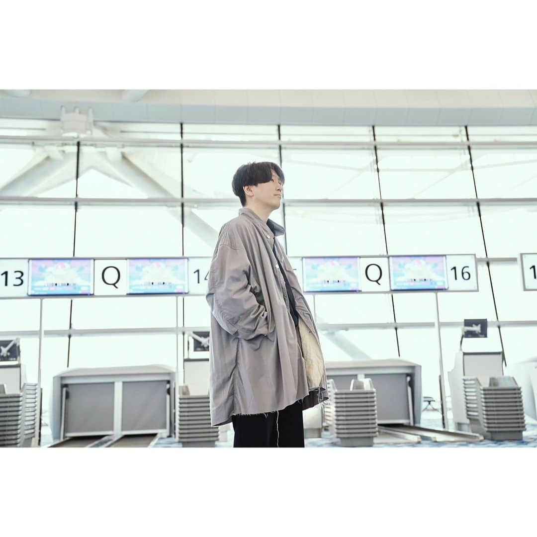 佐藤純一さんのインスタグラム写真 - (佐藤純一Instagram)「fhána in Haneda Air Port. photo by @158nkao  #fhána #mu2023 #airport #hanedaairport」4月29日 21時07分 - junichisato__