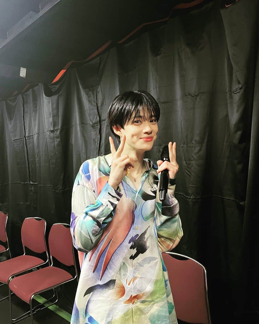 小川史記（FUMINORI）のインスタグラム：「みなさまありがとうございました☺️🫶  初めましての方もそうでない方も、 配信見てくださった方も、 会場いなくても気持ち飛ばしてくれた方も、 みなさまに感謝です。  各グループのみんな、そしてあたたかく愛のあるファンのみなさま、ありがとうございました☺️  ふみのり。  #BUDDiiS」