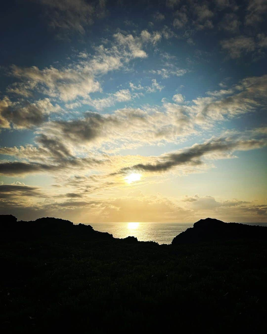 木嶋真優さんのインスタグラム写真 - (木嶋真優Instagram)「Beauty of Nature🎀🌤💙 5/6(土) 14:00 町田市民ホールでSeasons Vol.5 です🎻 楽しみ☺️ Tops @sacaiofficial  Pants @msgm @msgm_tokyo #宮古島　#trip #沖縄　#gw旅行」4月29日 21時20分 - mayukishima